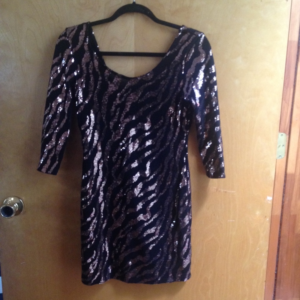 Rose Gold Sequined‎ Dress⭐